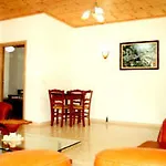 Bleta Hotel 3*