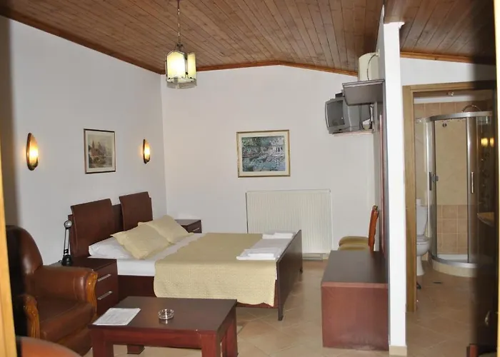 מלון Bleta Gjirokastër