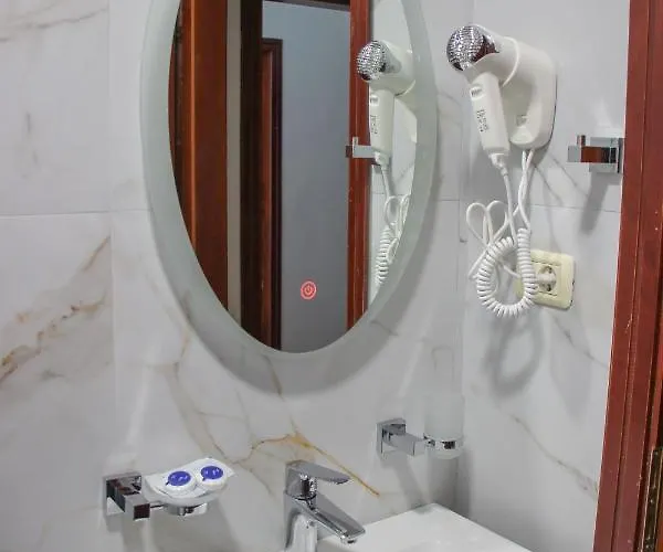 Bleta מלון Gjirokastër